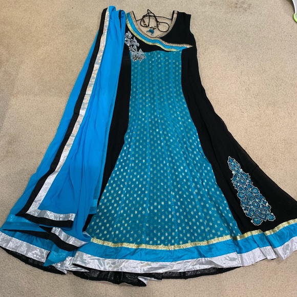 Meenal designer anarkali dress - Picture 3 of 5